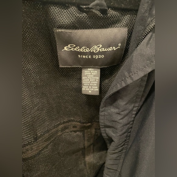 Eddie Bauer waterproof black men’s rain jacket size M - Picture 4 of 4